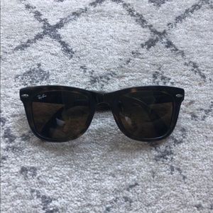 Ray Ban Wayfarer Limited-Edition Sunglasses!